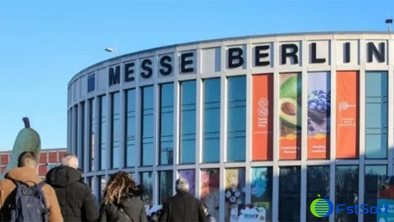 fruit-and-vegetable-exhibition fruit-and-vegetable-exhibition