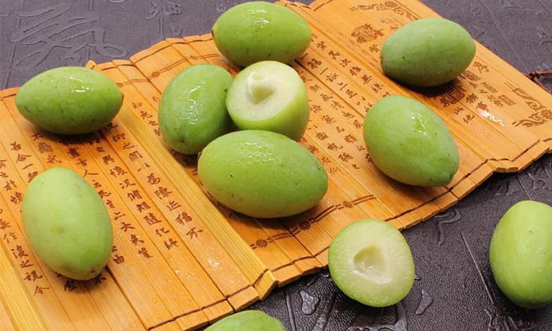 green-olive green-olive