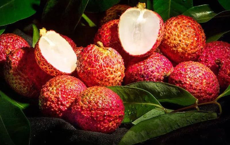 lychees lychees