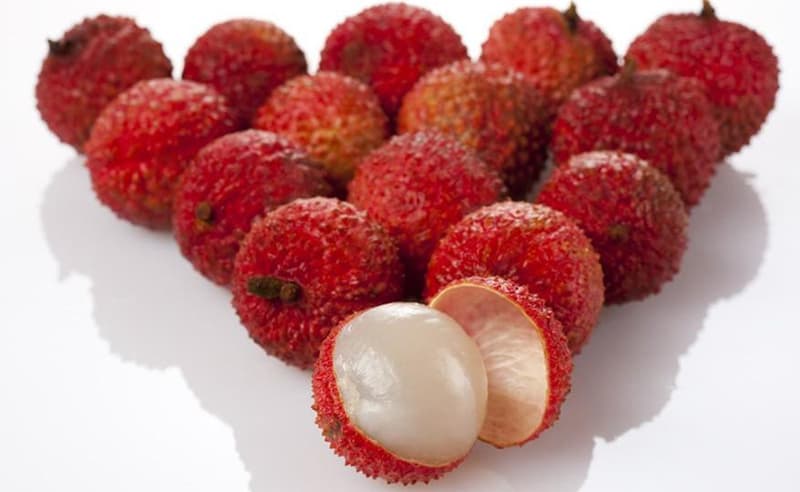 lychees lychees