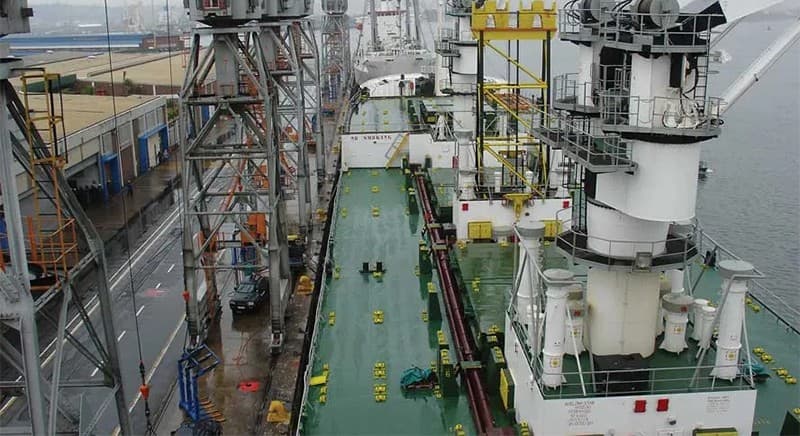 Refrigerated-ship-transportation-is-an-important-way-to-export-this-season