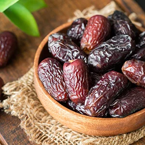 Date cleaning and sorting equipment