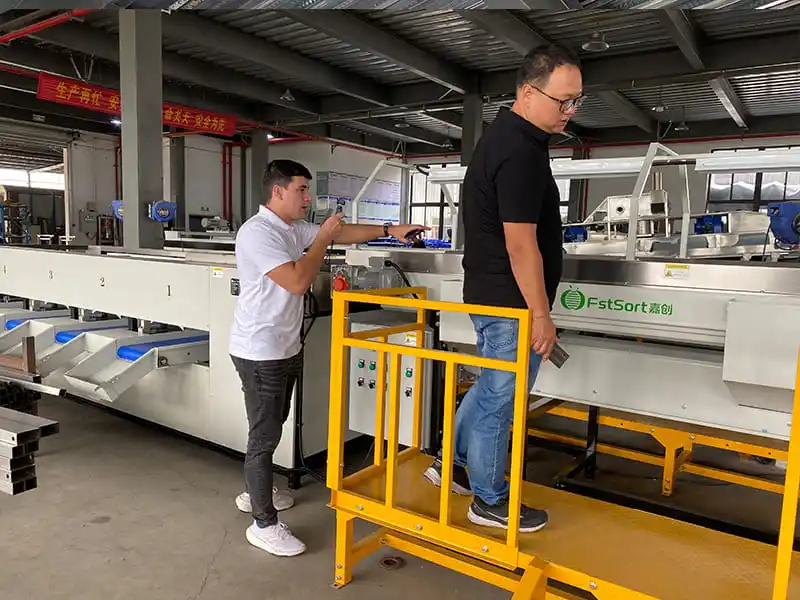 Welcome Brazilian customer to visit Fstsort factory